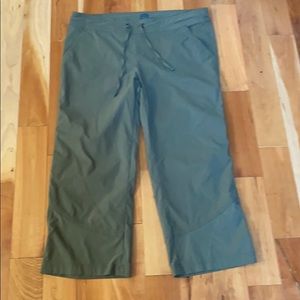 Prana quick-dry Capri pant